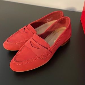 Aerosoles flats. Red loafer style.